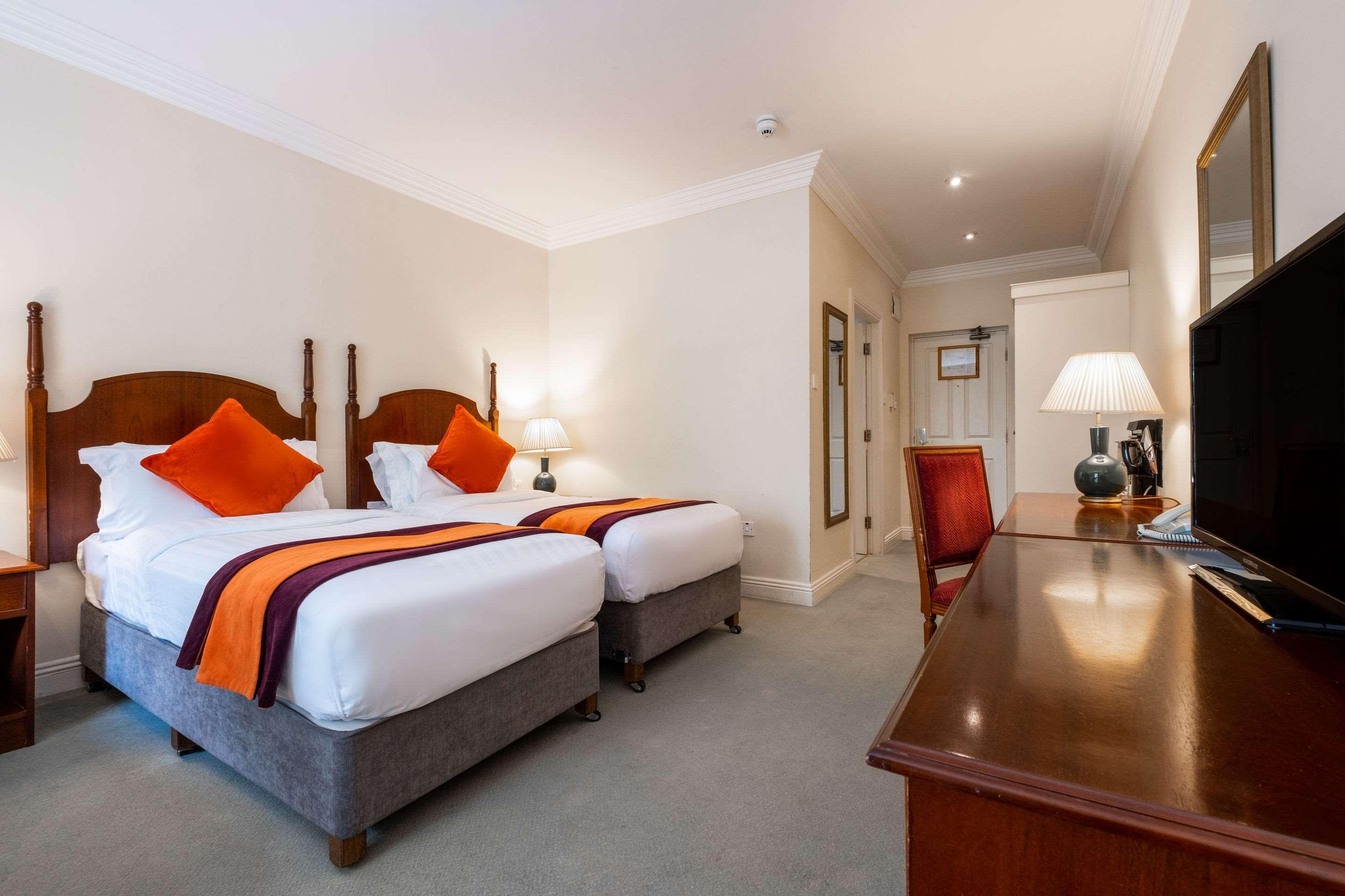 Hotel Woodstock Ennis Ngoại thất bức ảnh