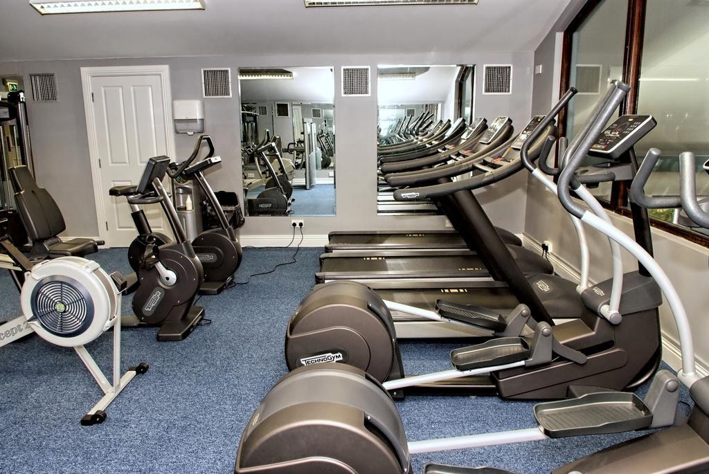 Hotel Woodstock Ennis Ngoại thất bức ảnh